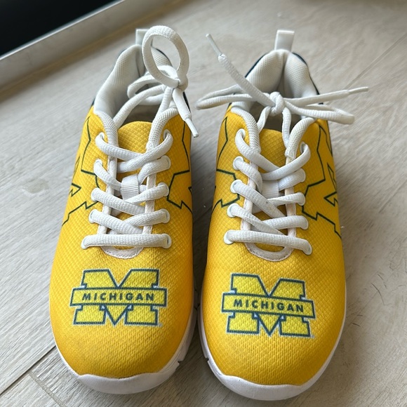 michigan Shoes - MICHIGAN Custom Women’s graphic sneakers